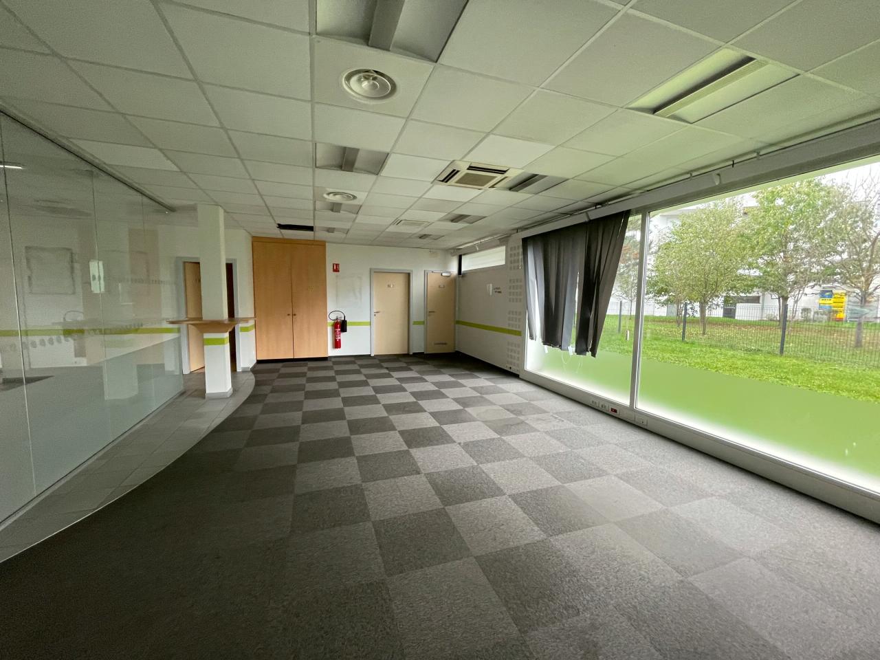 Bureau Strasbourg 231m² Location bureau Strasbourg Bas-Rhin OLBUR2427252 3